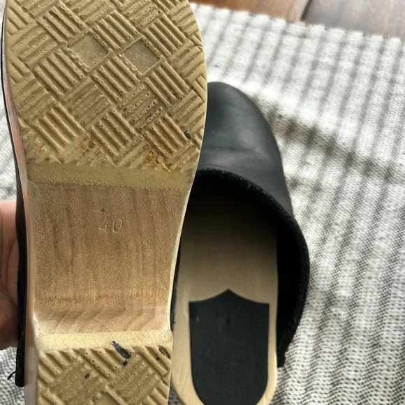 No.6 Old School Clogs - Picture 5 of 5